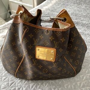 Authentic Louis Vuitton Monogram Canvas Galliera GM